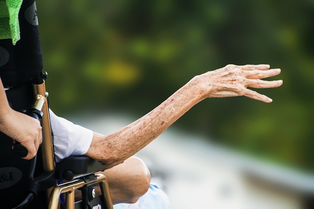 elderly-person-640x480-63156837.jpeg