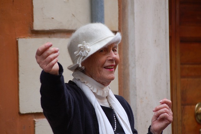 elderly-person-640x480-92655574.jpeg